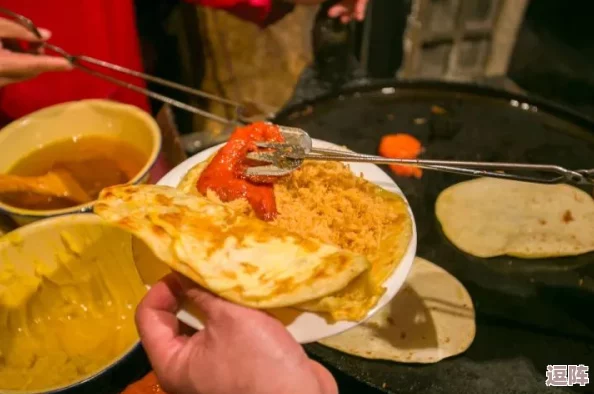 萧氏四兄弟的美酥肉饼96:传承与创新交织的美食艺术,品味家族情怀与独特风味 萧氏四兄弟的美酥肉饼96:传承与创新交织的美食艺术,品味家族情怀与独特风味