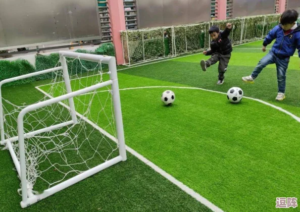 2024年必玩!精选手机版足球游戏大盘点,寻找你的绿茵乐趣 2024年必玩!精选手机版足球游戏大盘点,寻找你的绿茵乐趣