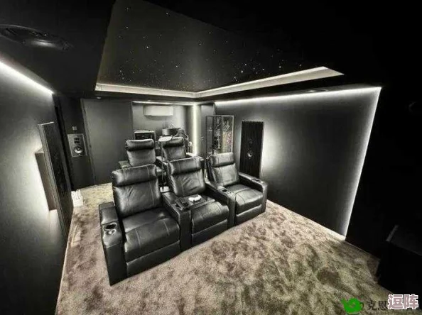 私人家庭影院3355:打造顶级视听体验的设计原则与设备选择技巧分析 私人家庭影院3355:打造顶级视听体验的设计原则与设备选择技巧分析