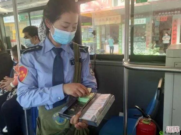 售票员用小xue查票趣笔阁,深入理解背后的故事与乐趣分享 售票员用小xue查票趣笔阁,深入理解背后的故事与乐趣分享