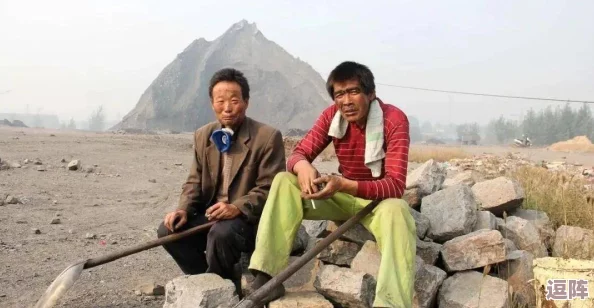 老农民里老干棒媳妇回来了吗？村口传闻她与富二代私奔，真相曝光惊呆全村