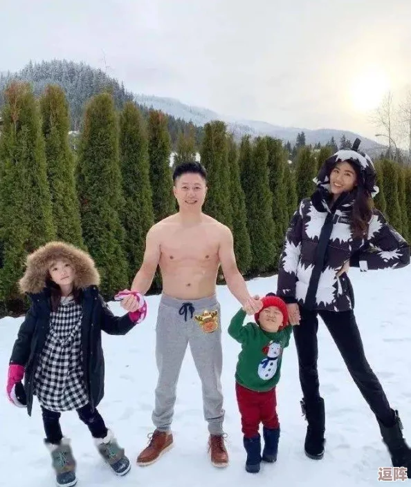 铜铜铜锵锵锵锵锵锵锵：网友热议这一现象，认为其反映了当代年轻人的生活态度与文化追求，引发广泛讨论