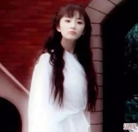 粉嫩沟厕零距离拍大神,网友纷纷表示:这样的创意真是让人眼前一亮,既搞笑又有趣! 粉嫩沟厕零距离拍大神,网友纷纷表示:这样的创意真是让人眼前一亮,既搞笑又有趣!