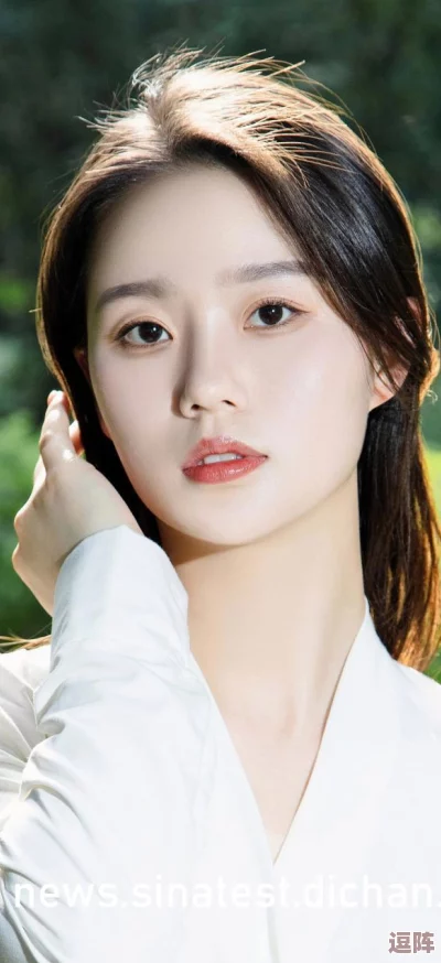 浪货趴办公桌~H揉秘书电影:职场禁忌与欲望交织的情感纠葛分析及其社会影响研究 浪货趴办公桌~H揉秘书电影:职场禁忌与欲望交织的情感纠葛分析及其社会影响研究