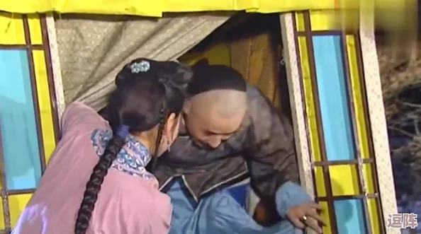 福伦夺了紫薇清白，背后竟藏着不为人知的家族恩怨与情感纠葛，引发网友热议和讨论！